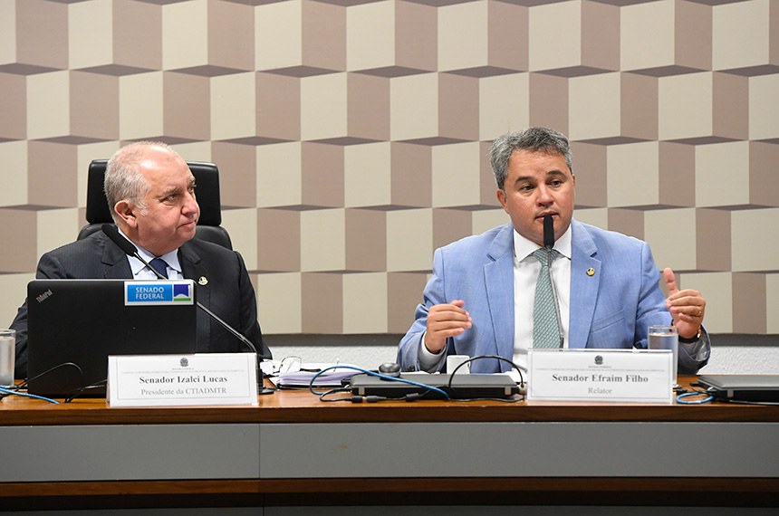 Mesa: 
presidente da CTIADMTR, senador Izalci Lucas (PSDB-DF); 
relator da CTIADMTR, senador Efraim Filho (União-PB) - em pronunciamento.
