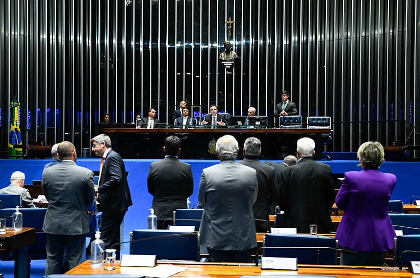 Mesa: 
senador Flávio Bolsonaro (PL-RJ);
senador Giordano (MDB-SP);
presidente do Senado Federal, senador Rodrigo Pacheco (PSD-MG);
senador Otto Alencar (PSD-BA); 
secretário-geral adjunto da Mesa do Senado Federal,  Ivan Furlan Falconi.