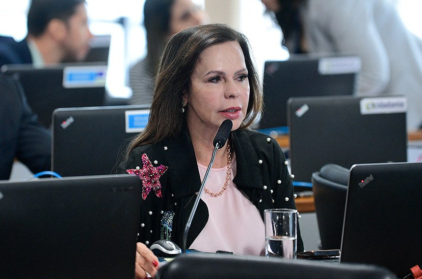Em pronunciamento, à bancada, senadora Professora Dorinha Seabra (União-TO).