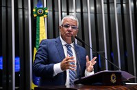 Girão convida para sessão de debates sobre obrigatoriedade de vacinação
