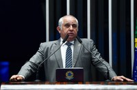 Izalci manifesta preocupação com crise das pequenas e micro empresas