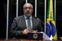 Paim defende política de reajuste de salários e benefícios previdenciários