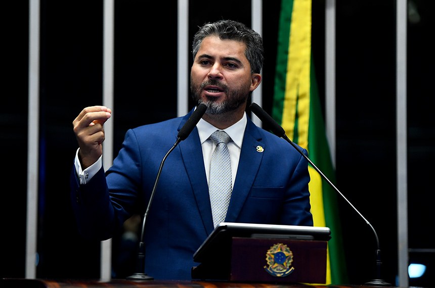 Em discurso, à tribuna, senador Marcos Rogério (PL-RO).