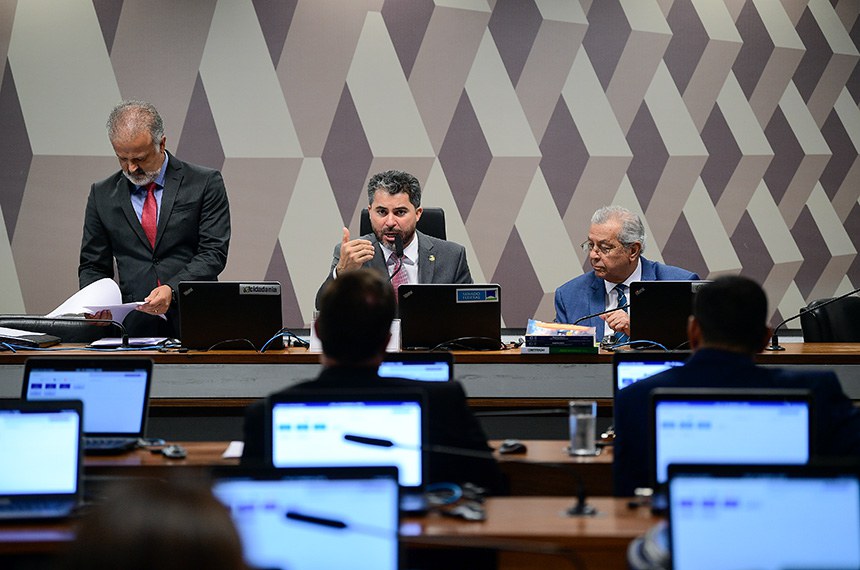 Mesa: 
presidente da CCJ, senador Davi Alcolumbre (União-AP);
senador Jayme Campos (União-MT).