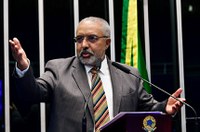 Paim destaca mobilização nacional em defesa da Justiça do Trabalho