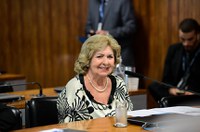 Tratamento da menopausa pelo SUS é aprovado na CDH