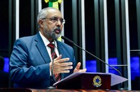 Paim destaca Dia Internacional da Mulher e pede mais igualdade