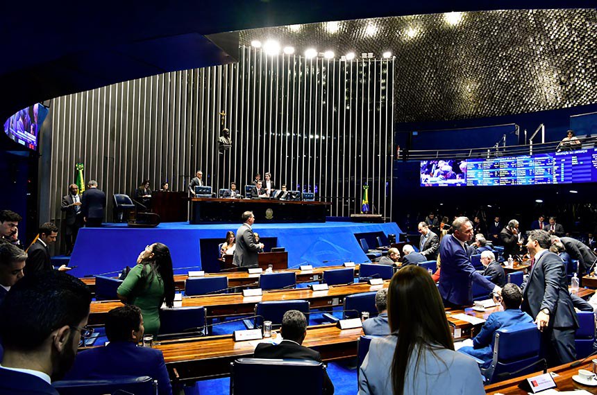 Mesa:  
senador Giordano (MDB-SP);
presidente do Senado Federal, senador Rodrigo Pacheco (PSD-MG); 
secretário-geral da Mesa do Senado Federal, Gustavo A. Sabóia Vieira. 