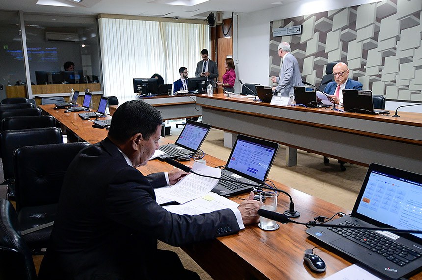 Bancada:
senador Hamilton Mourão (Republicanos-RS), em pronunciamento.