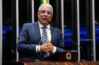 Girão parabeniza deputados do ES por não 'baixarem a cabeça' a 'abuso' do STF