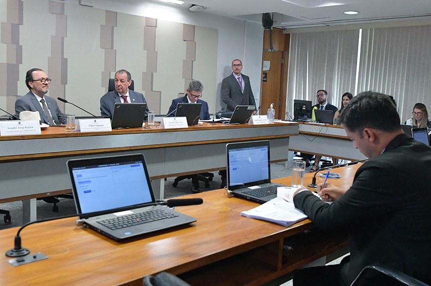 Mesa: 
servidor aposentado da Companhia de Pesquisa de Recursos Minerais (CPRM), Thales Sampaio;
presidente da CPIBRASKEM, senador Omar Aziz (PSD-AM), conduz reunião;
relator da CPIBRASKEM, senador Rogério Carvalho (PT-SE).