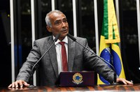 Romário defende CPI para investigar manipulação de resultados de futebol