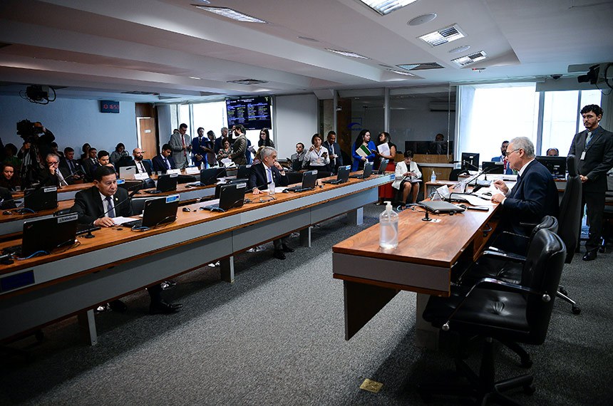 À bancada:
relator do PL 2.425/2020, senador Humberto Costa (PT-PE);
senador Hamilton Mourão (Republicanos-RS).