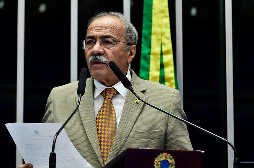 Em discurso,à tribuna, senador Chico Rodrigues (PSB-RR).