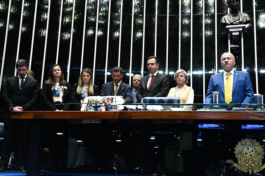 Mesa:  
motorista de caminhão Regivaldo Batista Cardoso; 
senador Eduardo Girão (Novo-CE); 
presidente do Senado Federal, senador Rodrigo Pacheco (PSD-MG); 
senadora Margareth Buzetti (PSD-MT);
3º secretário da Mesa do Senado Federal, senador Chico Rodrigues (PSB-RR).