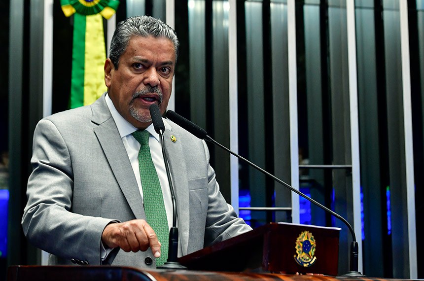 À tribuna, em discurso, senador Dr. Hiran (PP-RR). 