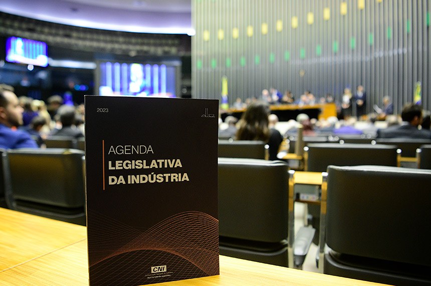 Mesa:
deputado Arnaldo Jardim (Cidadania - SP);
deputado  José Guimarães (PT- CE); 
Primeiro Vice-Presidente da Câmara dos deputados, deputado Marcos Pereira (Republicanos-SP);
Presidente da Confederação Nacional da indústria, Robson Andrade;
senador Fabiano Contanato (PT-ES);
senador Eduardo Gomes (PL-TO).