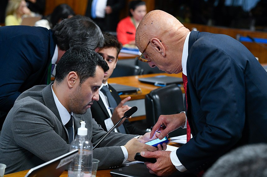 Participam:
senador Cleitinho (Republicanos-MG); 
senador Esperidião Amin (PP-SC).