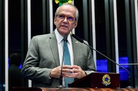 Dueire defende aprovação de projeto que regulamenta musicoterapia no Brasil