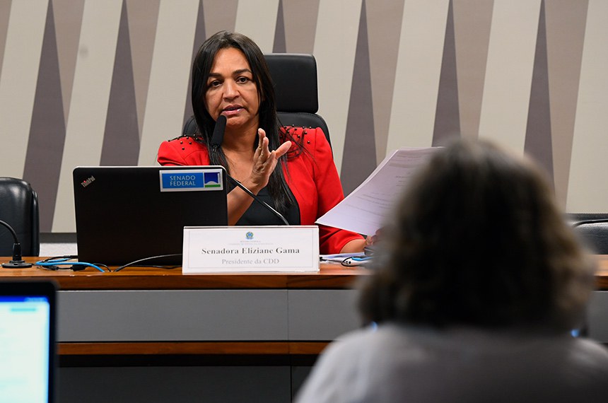 Mesa:
presidente da CDD, senadora Eliziane Gama (PSD-MA).