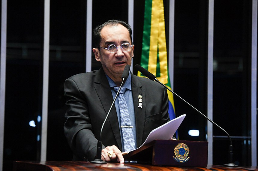 Em discurso, à tribuna, senador Jorge Kajuru (PSB-GO).