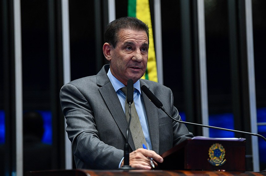 Em discurso, à tribuna, senador Vanderlan Cardoso (PSD-GO).