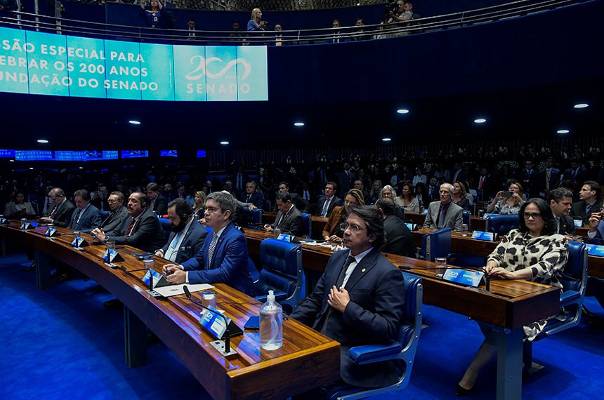 Participam:
senador Giordano (MDB-SP); senador Randolfe Rodrigues (sem-partido-AP); senadora Damares Alves (Republicanos-DF); senadora Leila Barros (PDT-DF); senador Hamilton Mourão (Republicanos-RS).