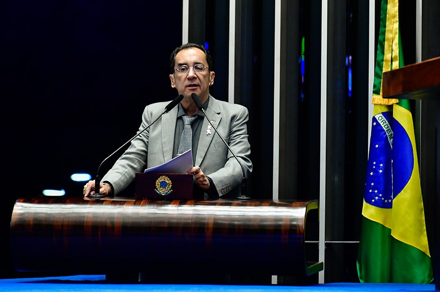 Em discurso, à tribuna, senador Jorge Kajuru (PSB-GO).