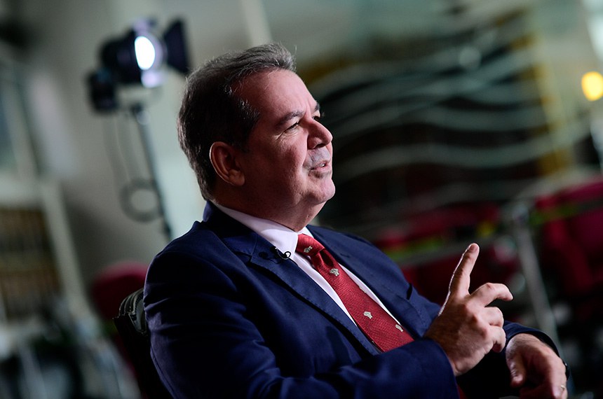 Participa:
repórter da TV Senado, Renata de Paula.