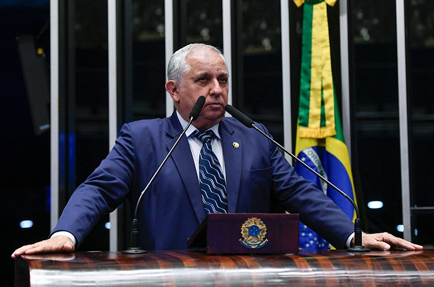 Em discurso, à tribuna, senador Izalci Lucas (PL-DF).