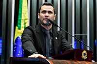 Cleitinho critica participação de Dirceu em sessão de defesa da democracia