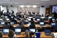 Juristas concluem anteprojeto de código civil; direito digital e de família têm inovações