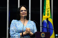 Damares pede apuração de denúncias de Elon Musk