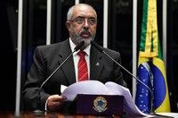 Paim critica invasão de embaixada e presta homenagem a Ziraldo