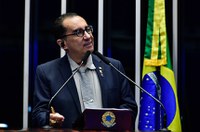 Kajuru defende permanência de Jean Paul Prates na presidência da Petrobras