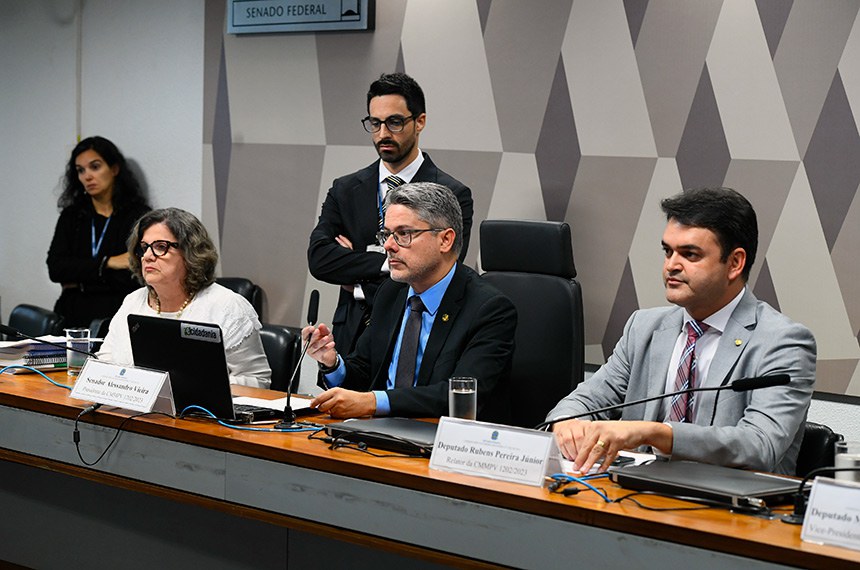 Mesa: 
presidente eventual da CMMPV 1.202/2023, senadora Teresa Leitão (PT-PE);
senador Alessandro Vieira (MDB-SE);
relator da CMMPV 1.202/2023, deputado Rubens Pereira Júnior (PT-MA).
