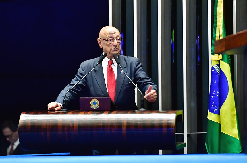 Em discurso, à tribuna, senador Esperidião Amin (PP-SC).