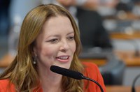 Prioridade para interessados na adoção compartilhada de irmãos passa na CDH