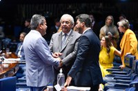 Aprovada urgência para projeto que regulamenta pesquisa com humanos