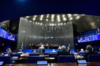 Aprovado novo prazo para usar recursos da covid em outras ações de saúde