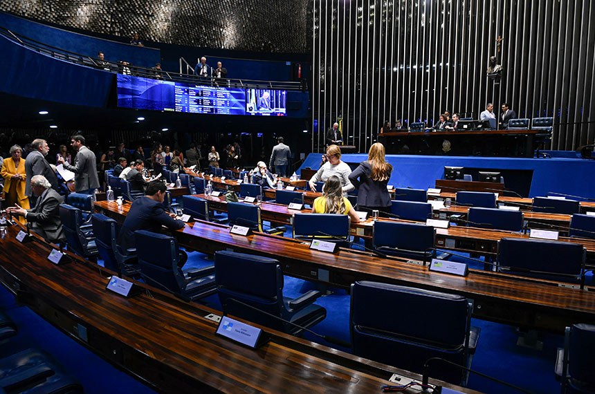 Mesa: 
1º vice-presidente do Senado Federal, senador Veneziano Vital do Rêgo (MDB-PB); 
presidente do Senado Federal, senador Rodrigo Pacheco (PSD-MG).
