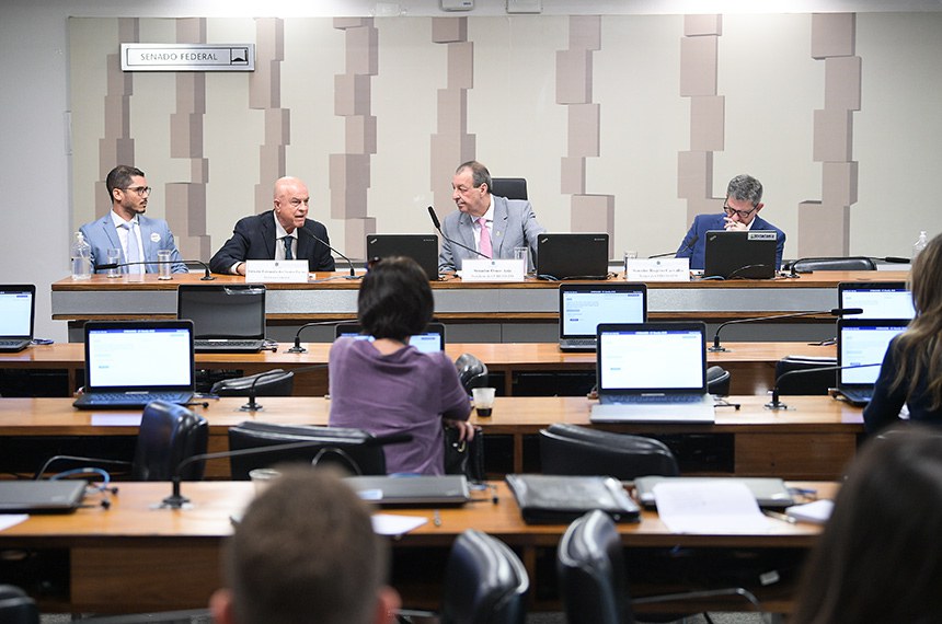 Mesa: 
engenheiro Roberto Fernando dos Santos Faria (Empresa Concrete), em pronunciamento;
presidente da CPIBRASKEM, senador Omar Aziz (PSD-AM);
relator da CPIBRASKEM, senador Rogério Carvalho (PT-SE).