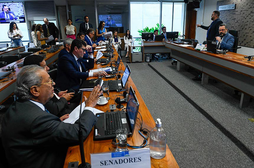 Bancada: 
senador Jayme Campos (União-MT) - em pronunciamento; 
senador Hamilton Mourão (Republicanos-RS); 
senador Sergio Moro (União-PR); 
senador Jaime Bagattoli (PL-RO); 
senador Beto Faro (PT-PA); 
senador Laércio Oliveira (PP-SE); 
senador Jorge Seif (PL-SC).