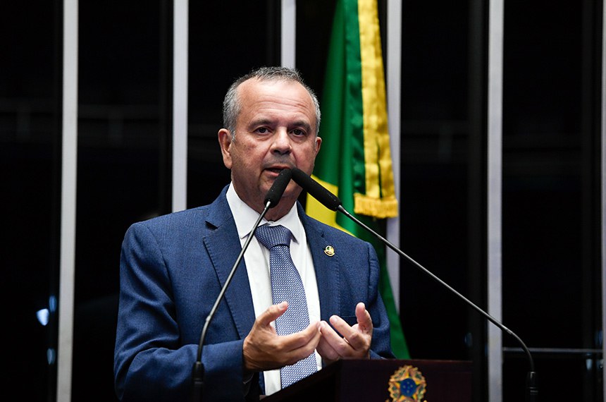 Em discurso, à tribuna, senador Rogerio Marinho (PL-RN).