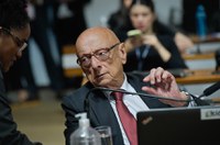 Projeto que permite redes de rádio e TV é aprovado na Comissão de Comunicação