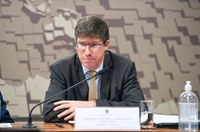 CRE aprova nome de Leonardo Nogueira Fernandes para embaixada na Dinamarca