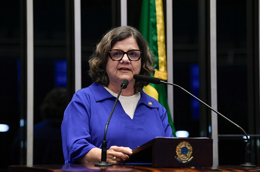 À tribuna, em discurso, senadora Teresa Leitão (PT-PE). 