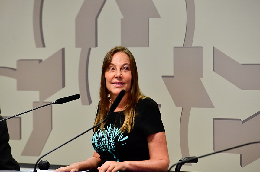 Mesa:
presidente da CASRARAS, senadora Mara Gabrilli (PSD-SP).