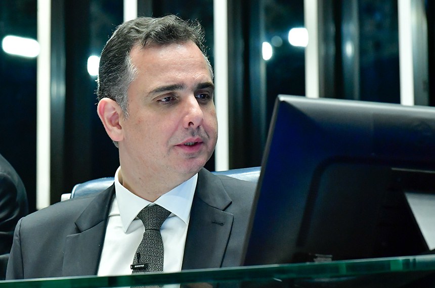 Presidente do Senado Federal, senador Rodrigo Pacheco (PSD-MG) conduz sessão. 