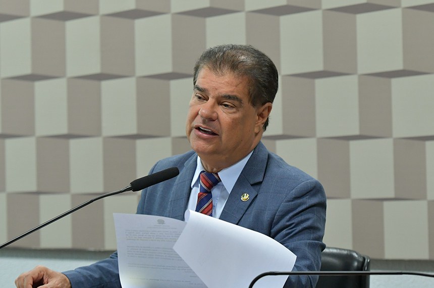 À mesa, em pronunciamento, relator do PL 3.533/2021, senador Nelsinho Trad (PSD-MS).